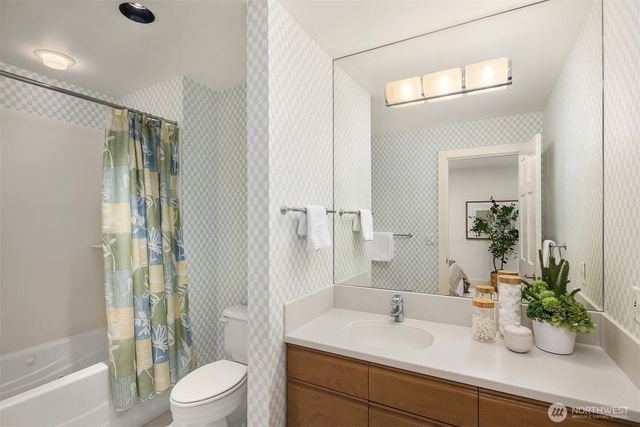 1716 Bellevue Way NE, Bellevue, WA 98004