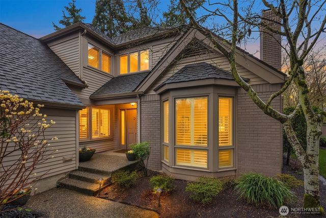 1716 Bellevue Way NE, Bellevue, WA 98004