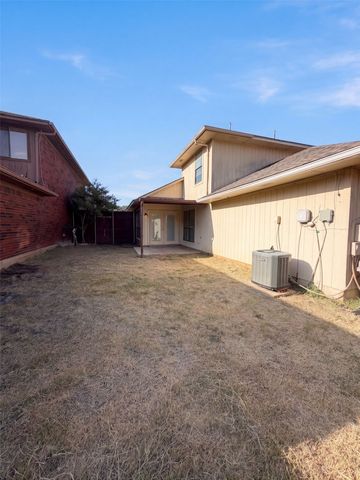 1633 San Francisco Street, Carrollton, TX 75007