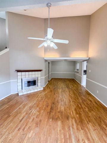 1633 San Francisco Street, Carrollton, TX 75007