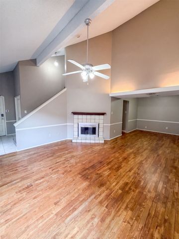 1633 San Francisco Street, Carrollton, TX 75007