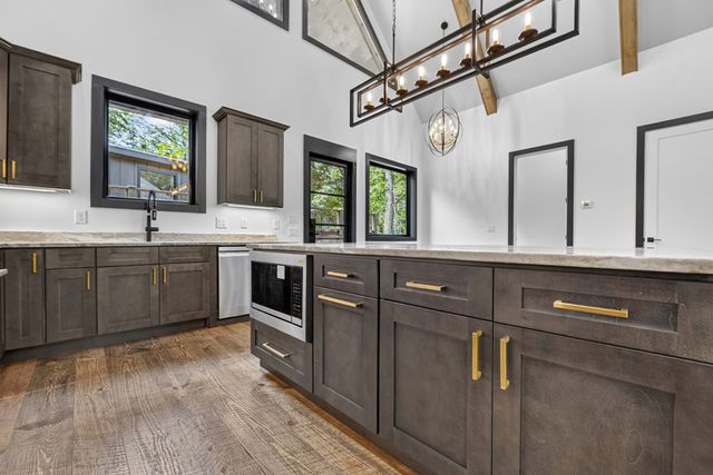 93 Silver Oaks Court, Blue Ridge, GA 30513