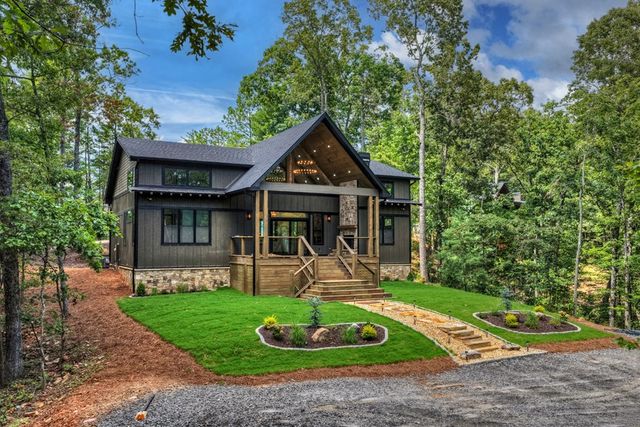 93 Silver Oaks Court, Blue Ridge, GA 30513
