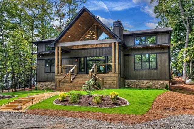 93 Silver Oaks Court, Blue Ridge, GA 30513