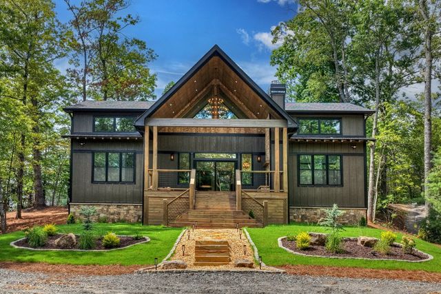 93 Silver Oaks Court, Blue Ridge, GA 30513
