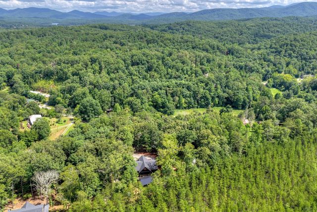 93 Silver Oaks Court, Blue Ridge, GA 30513