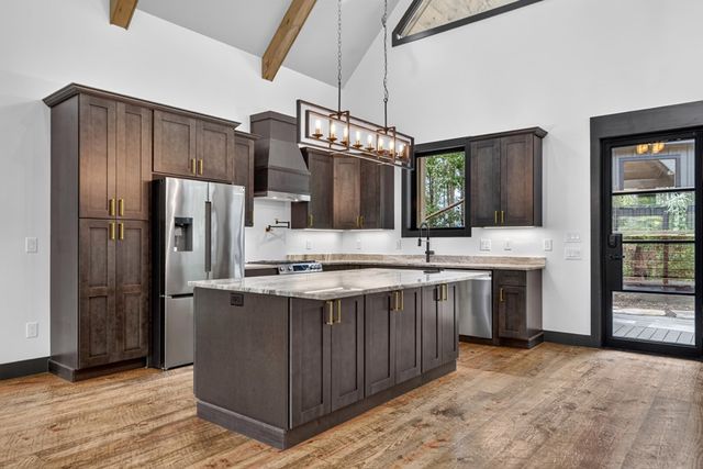93 Silver Oaks Court, Blue Ridge, GA 30513