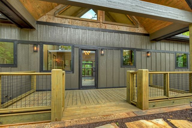 93 Silver Oaks Court, Blue Ridge, GA 30513