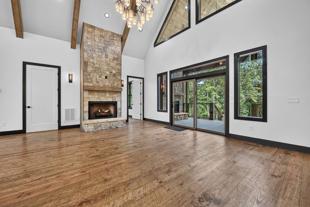93 Silver Oaks Court, Blue Ridge, GA 30513