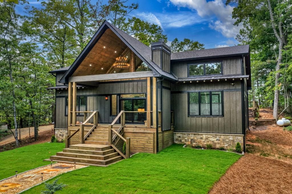 93 Silver Oaks Court, Blue Ridge, GA 30513