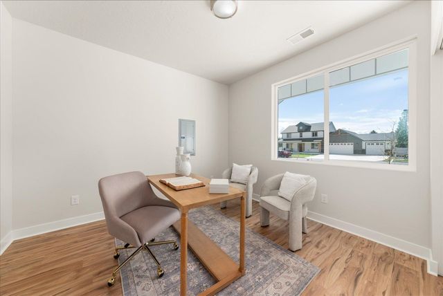 3405 E Yearling Rd, Chattaroy, WA 99003