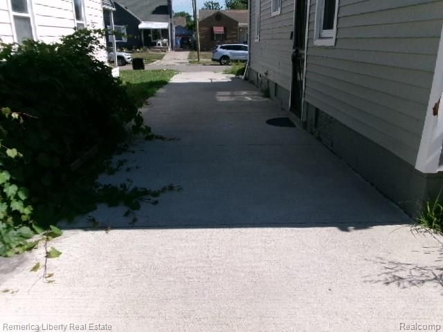 20656 McCormick Street, Detroit, MI 48224