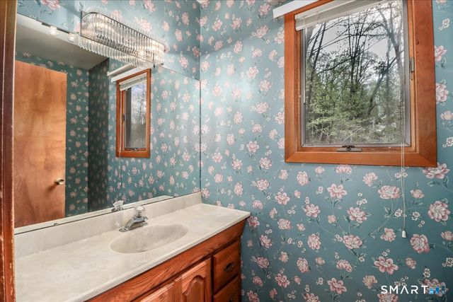 63 North Mountain Road, Brookfield, CT 06804