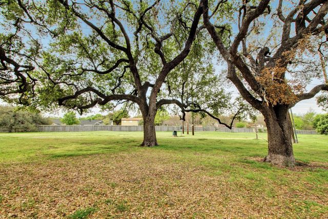 11901 Swearingen DR 43-I, Austin, TX 78758