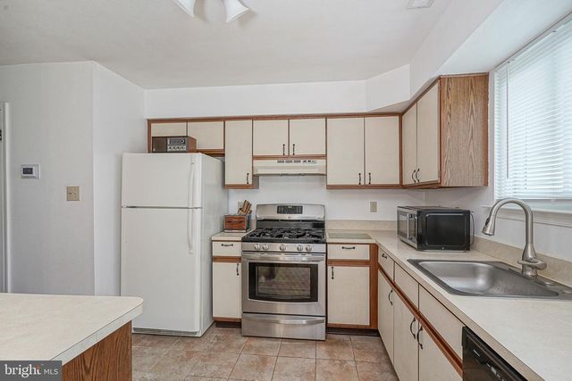 203 BALIN CT, Mantua, NJ 08051