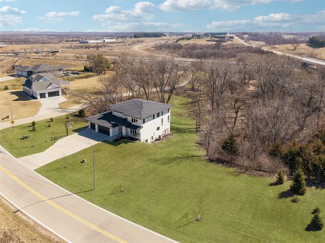 3446 SW 54th Street, West Des Moines, IA 50265