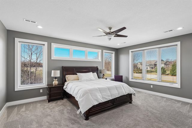 3446 SW 54th Street, West Des Moines, IA 50265