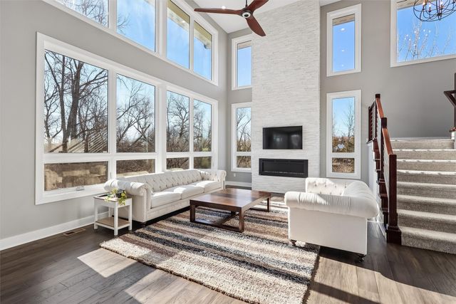 3446 SW 54th Street, West Des Moines, IA 50265