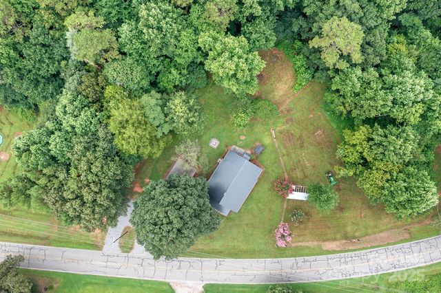 271 Fairmount Road, Statesville, NC 28625