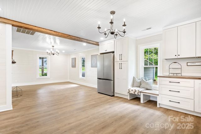 271 Fairmount Road, Statesville, NC 28625