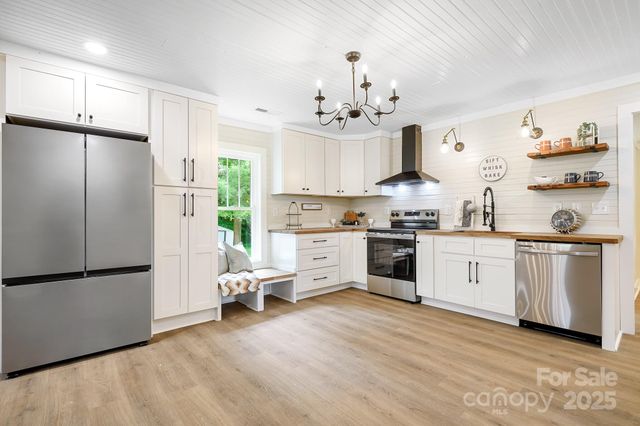 271 Fairmount Road, Statesville, NC 28625