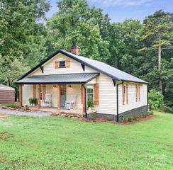 271 Fairmount Road, Statesville, NC 28625