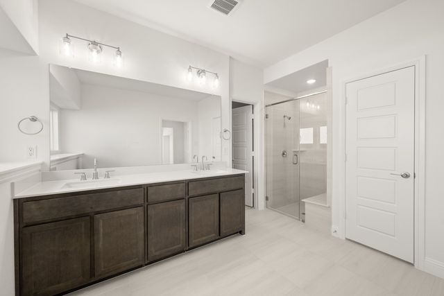 1013 Butterfly, Justin, TX 76247