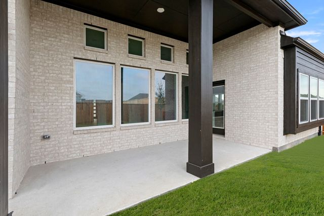 1013 Butterfly, Justin, TX 76247