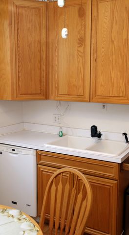 4644 N Kennicott Avenue, Chicago, IL 60630