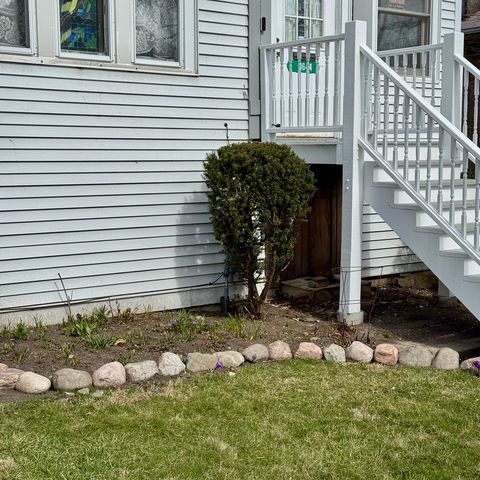 4644 N Kennicott Avenue, Chicago, IL 60630