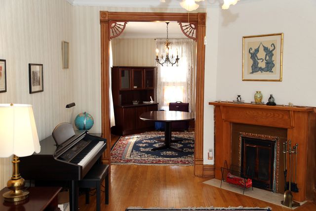 4644 N Kennicott Avenue, Chicago, IL 60630