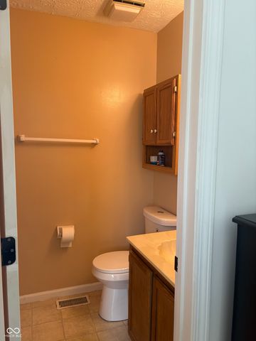 1804 Queensbridge Circle, Indianapolis, IN 46219