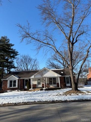 10938 Mugan Drive, St Louis, MO 63123