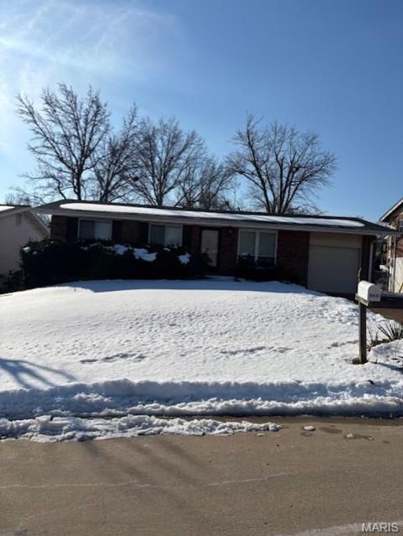 10938 Mugan Drive, St Louis, MO 63123