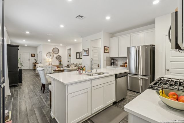 158 Canopy Oak, New Braunfels, TX 78130