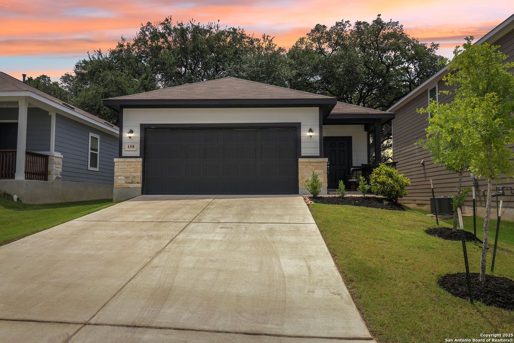 158 Canopy Oak, New Braunfels, TX 78130