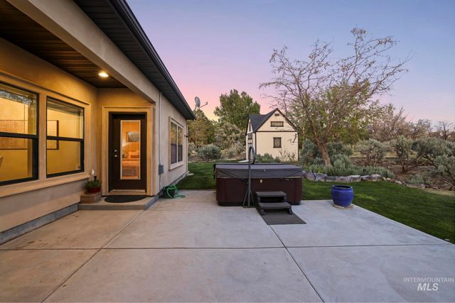4152 N Meadow Ridge Cir, Twin Falls, ID 83301