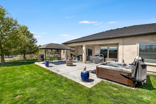 4152 N Meadow Ridge Cir, Twin Falls, ID 83301