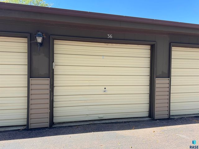 3712 S Terry Ave Avenue 201, Sioux Falls, SD 57106