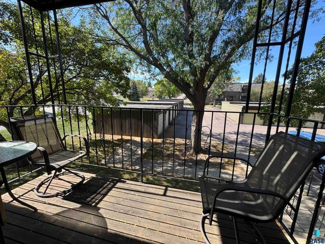 3712 S Terry Ave Avenue 201, Sioux Falls, SD 57106