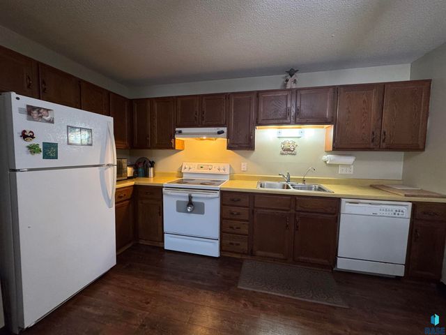 3712 S Terry Ave Avenue 201, Sioux Falls, SD 57106