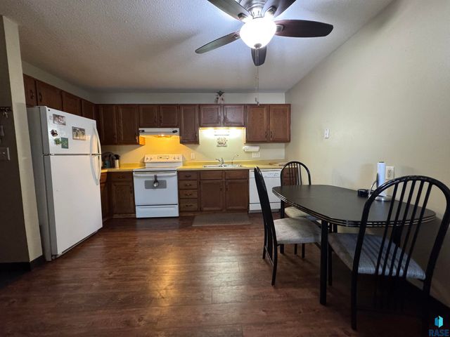 3712 S Terry Ave Avenue 201, Sioux Falls, SD 57106