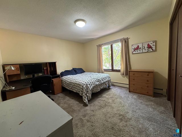 3712 S Terry Ave Avenue 201, Sioux Falls, SD 57106