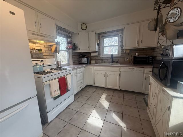 50 Maple Avenue, Hamburg, NY 14219