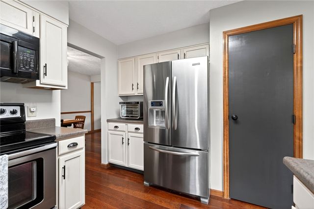 4165 Summerfield Drive, Dayton, OH 45432