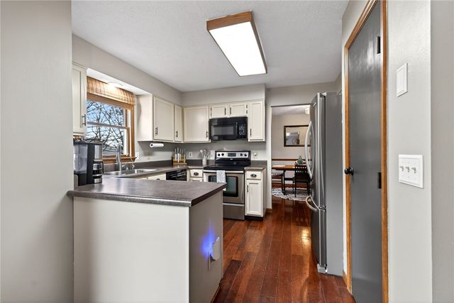 4165 Summerfield Drive, Dayton, OH 45432