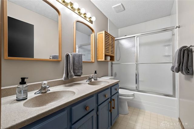 4165 Summerfield Drive, Dayton, OH 45432