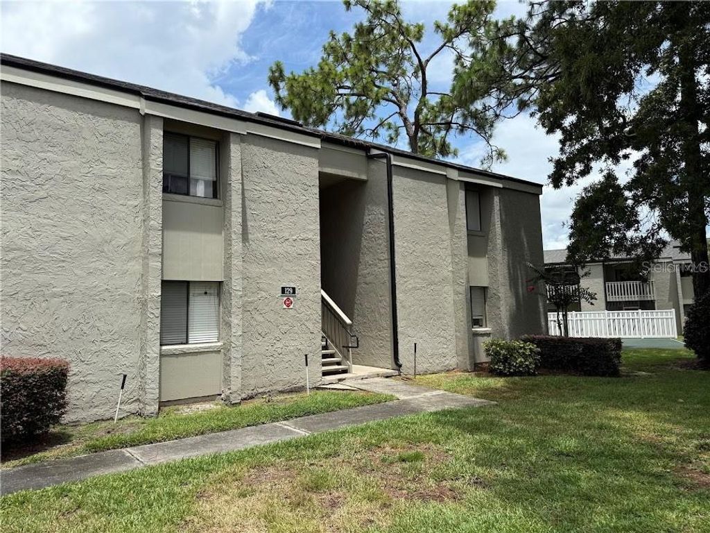 129 SPRINGWOOD CIRCLE D, Longwood, FL 32750