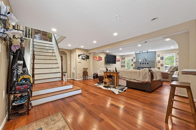 213 Meadow Lake Drive, Trinity, TX 75862