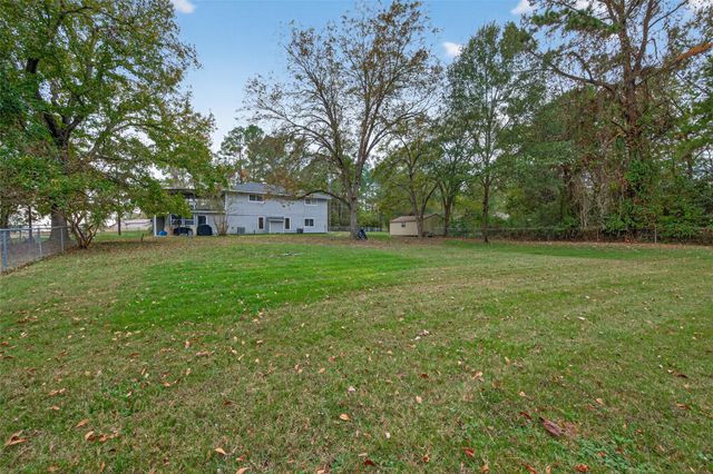 213 Meadow Lake Drive, Trinity, TX 75862